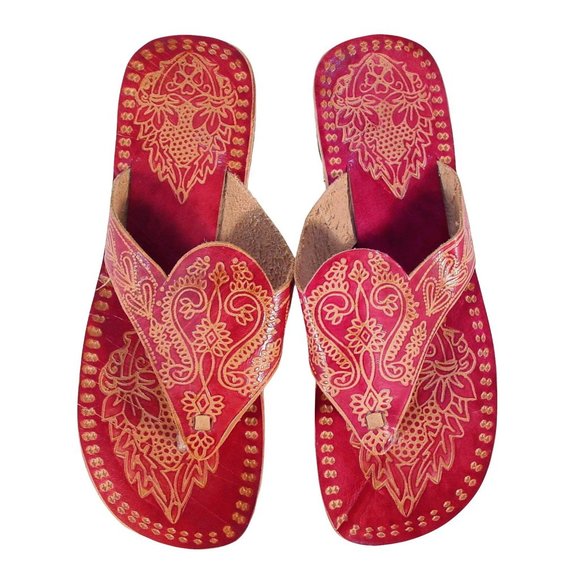 HANDMADE Raspberry Pink Tooled Leather Thong Sandals Women's 38/8 - NEW - Picture 1 of 6